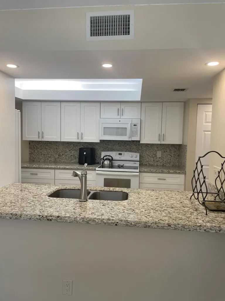 450 Egret Circle Delray Beach FL 33444