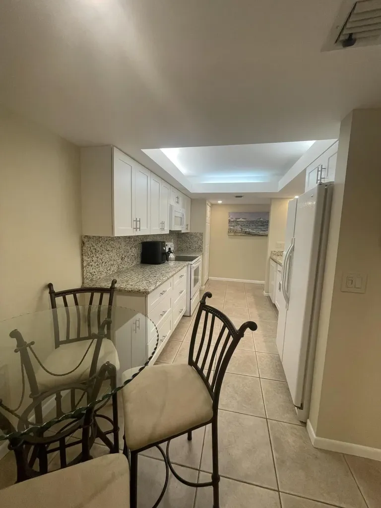 450 Egret Circle Delray Beach FL 33444
