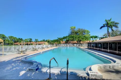 629 Sea Pine Way Greenacres FL 33415