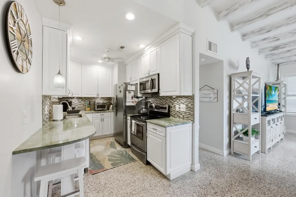 7 Belair Drive Boynton Beach FL 33435