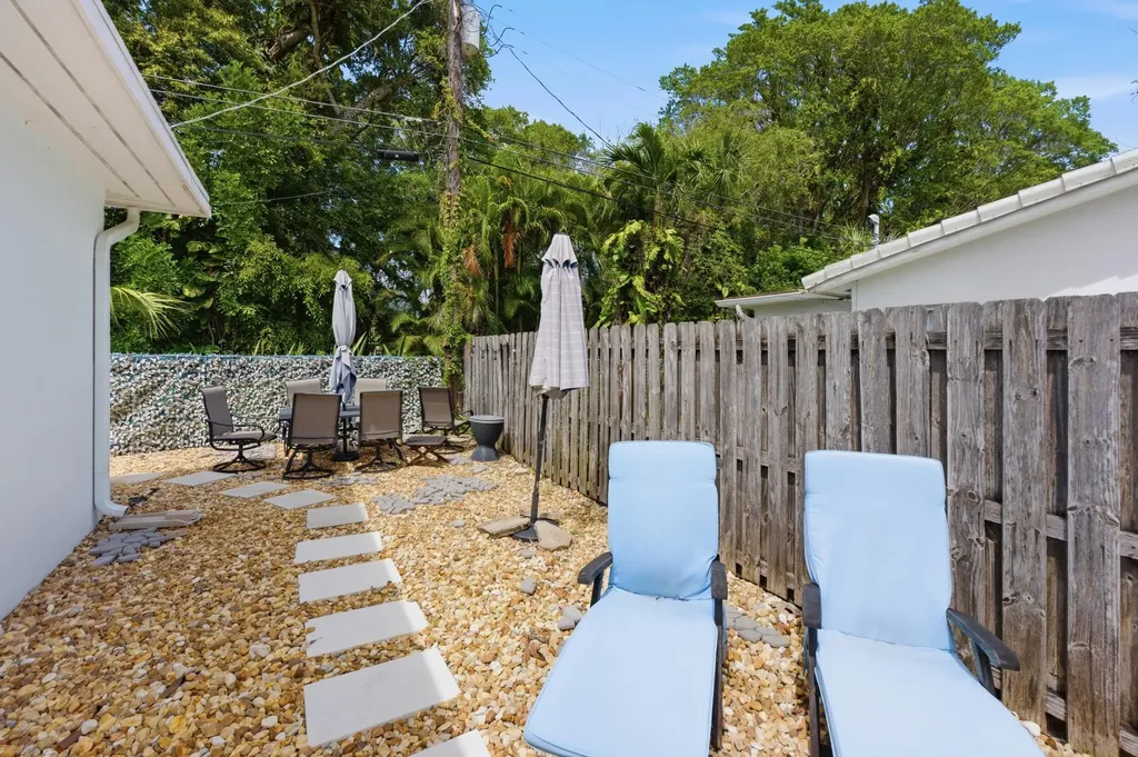 7 Belair Drive Boynton Beach FL 33435