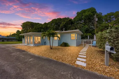 7 Belair Drive Boynton Beach FL 33435