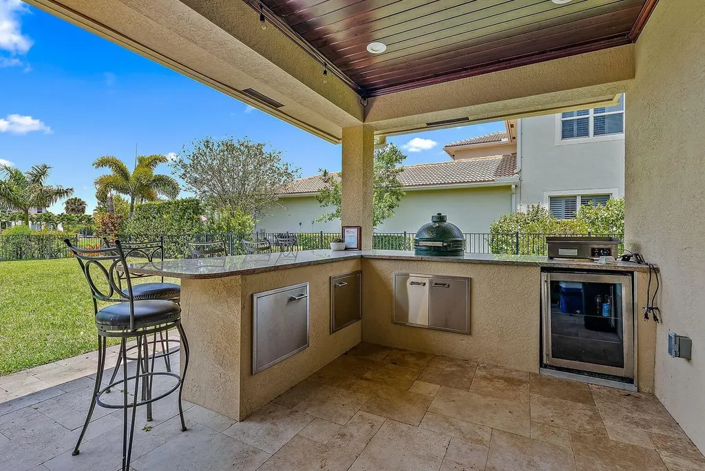 133 Casa Circle Jupiter FL 33458