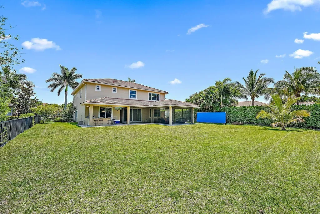 133 Casa Circle Jupiter FL 33458