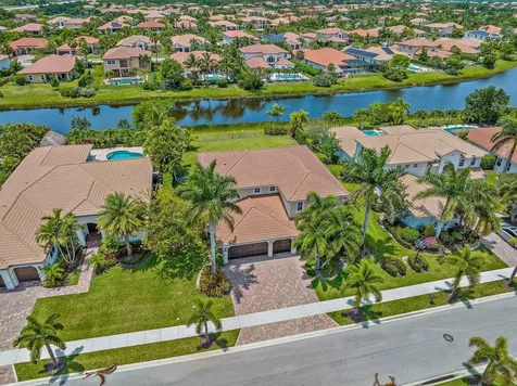 133 Casa Circle Jupiter FL 33458