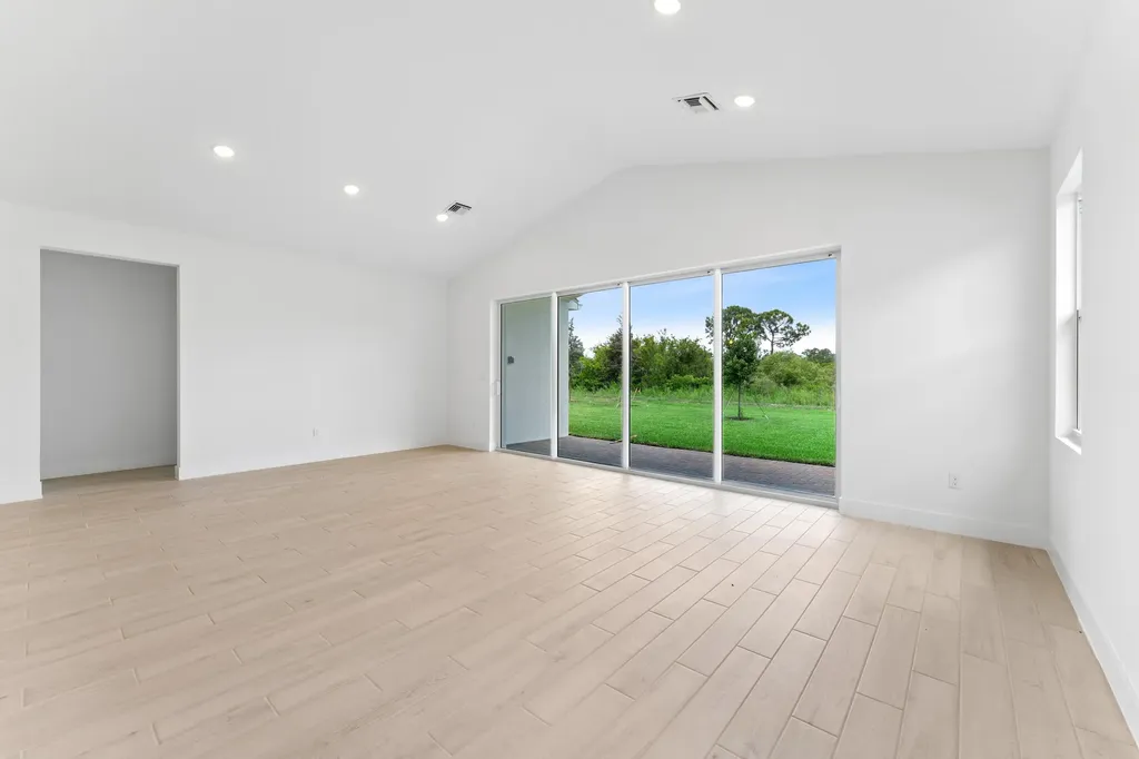 10104 Field Flower Trail Port St Lucie FL 34987