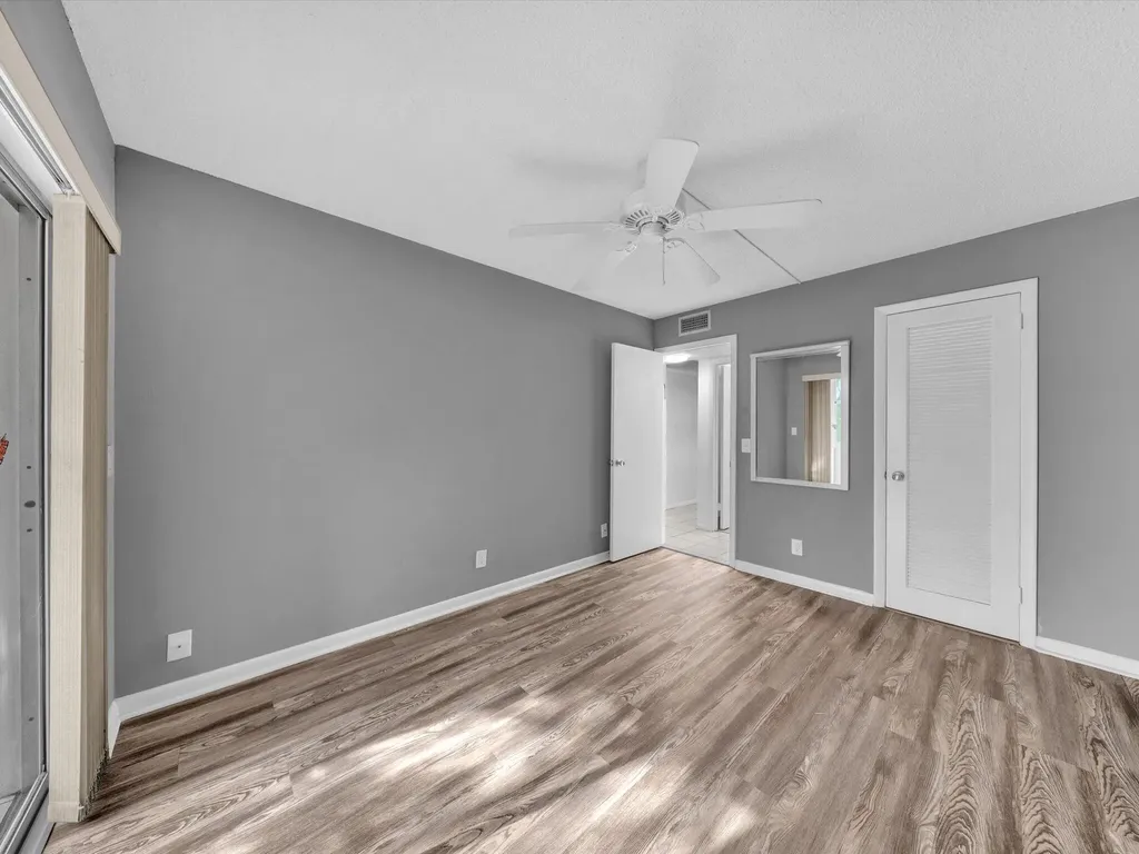 43 Windsor West Palm Beach FL 33417