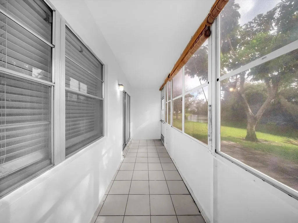 43 Windsor West Palm Beach FL 33417