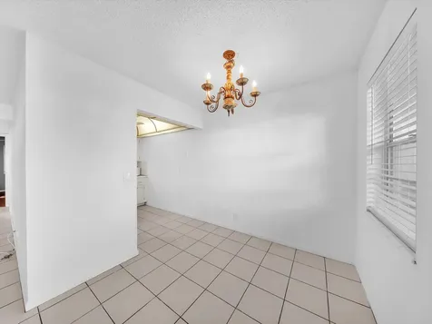 43 Windsor West Palm Beach FL 33417