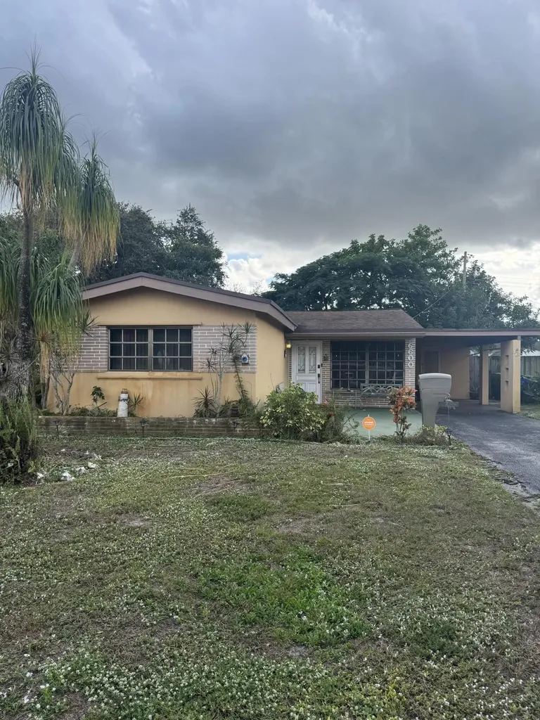 6600 Allen Street Hollywood FL 33024