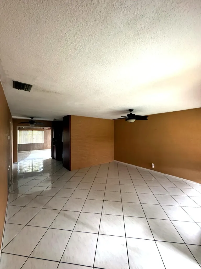 6600 Allen Street Hollywood FL 33024