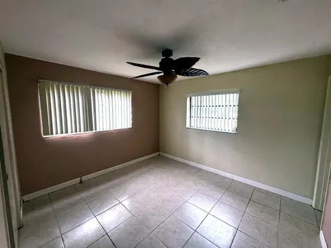 6600 Allen Street Hollywood FL 33024