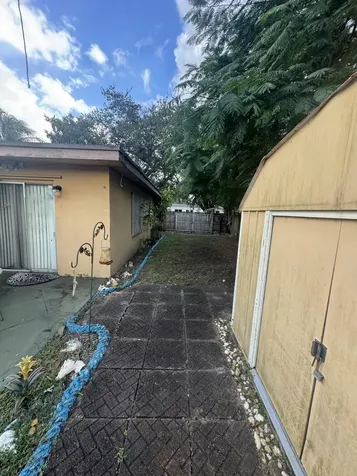 6600 Allen Street Hollywood FL 33024