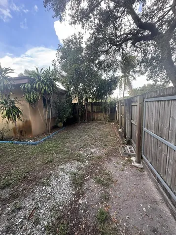 6600 Allen Street Hollywood FL 33024