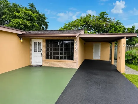6600 Allen Street Hollywood FL 33024