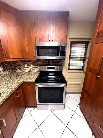 6600 Allen Street Hollywood FL 33024
