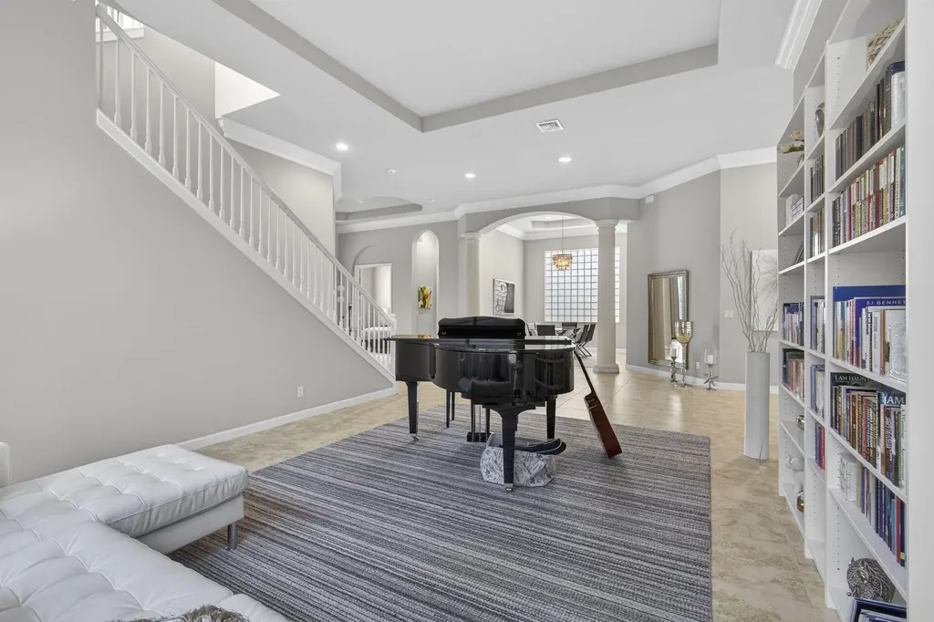 142 Viera Drive Palm Beach Gardens FL 33418