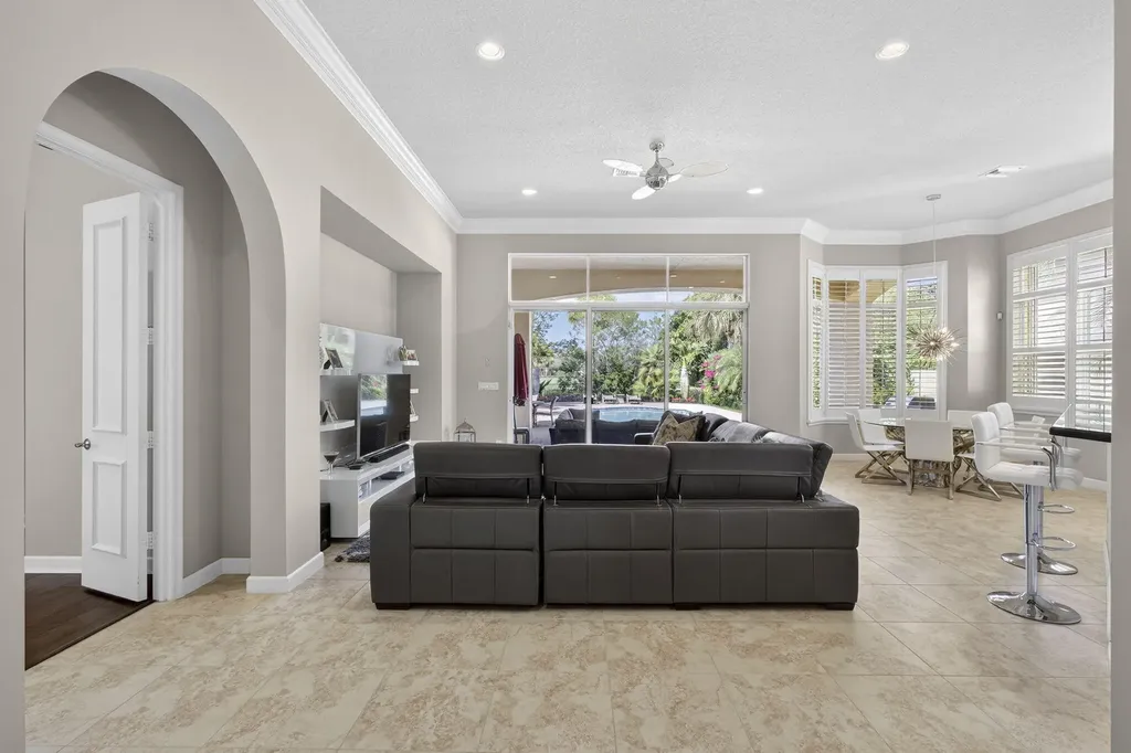 142 Viera Drive Palm Beach Gardens FL 33418
