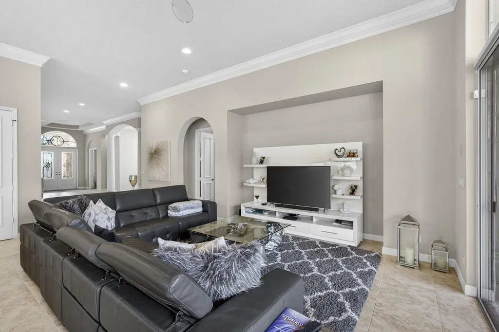 142 Viera Drive Palm Beach Gardens FL 33418