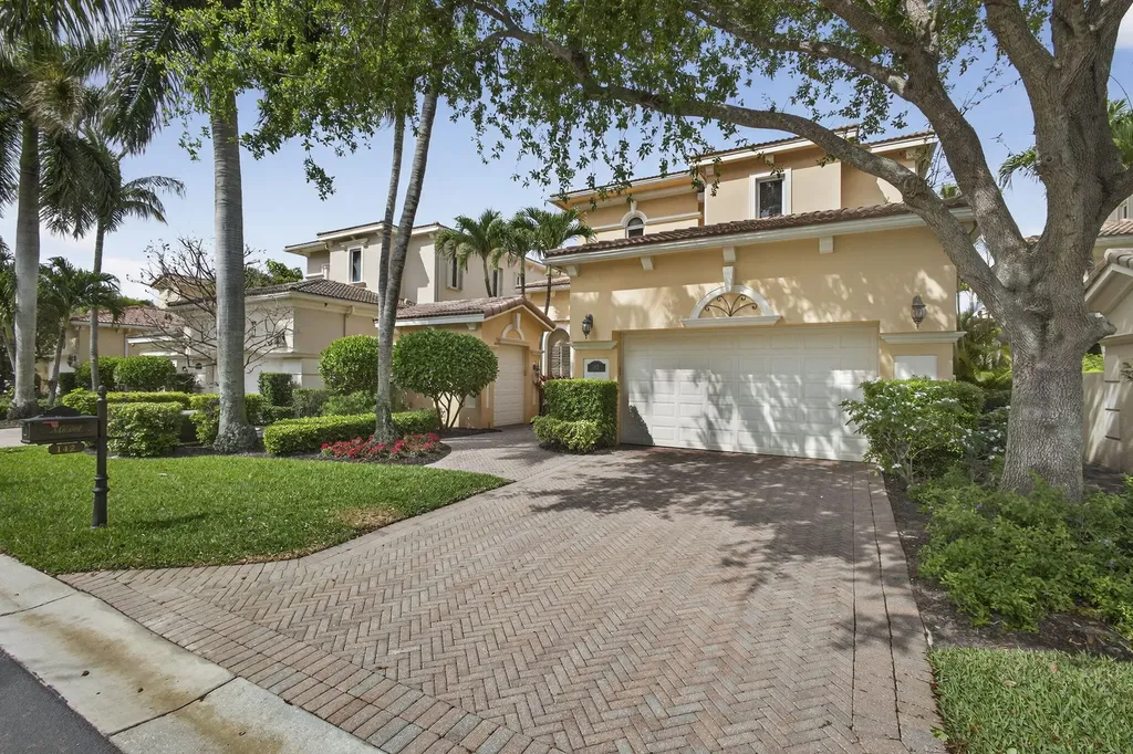 142 Viera Drive Palm Beach Gardens FL 33418