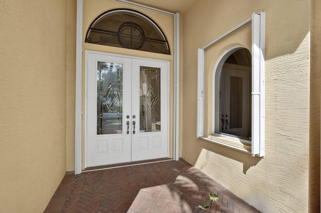 142 Viera Drive Palm Beach Gardens FL 33418