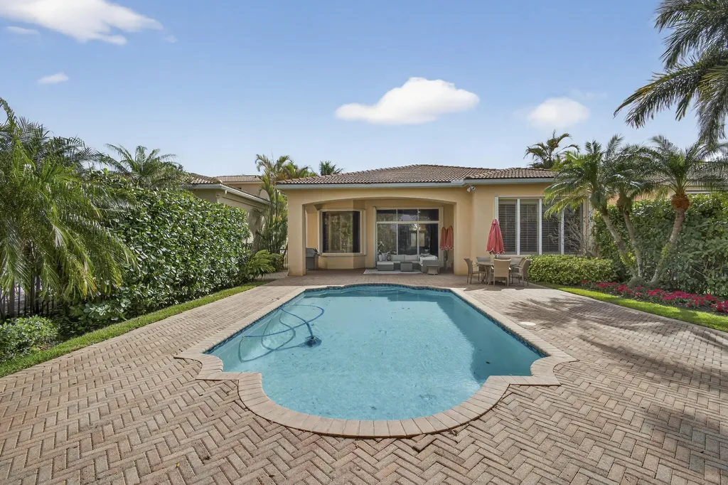142 Viera Drive Palm Beach Gardens FL 33418
