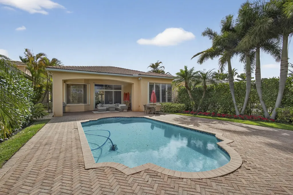142 Viera Drive Palm Beach Gardens FL 33418
