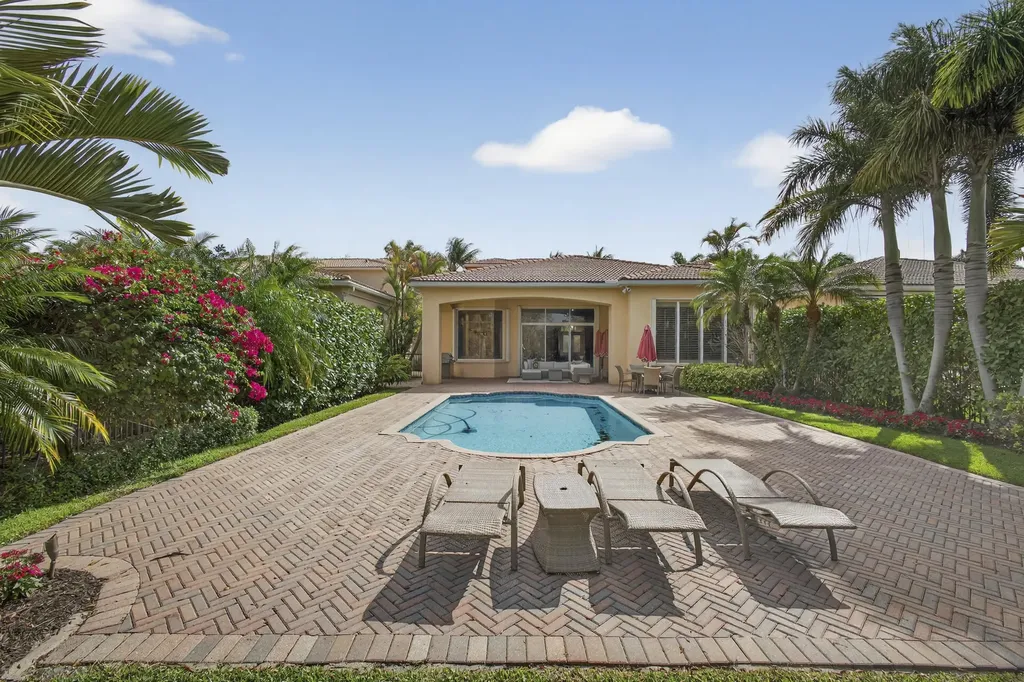 142 Viera Drive Palm Beach Gardens FL 33418
