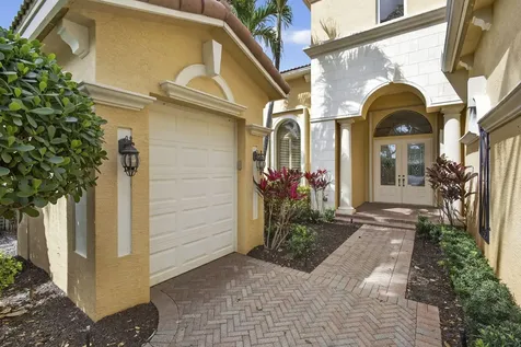 142 Viera Drive Palm Beach Gardens FL 33418