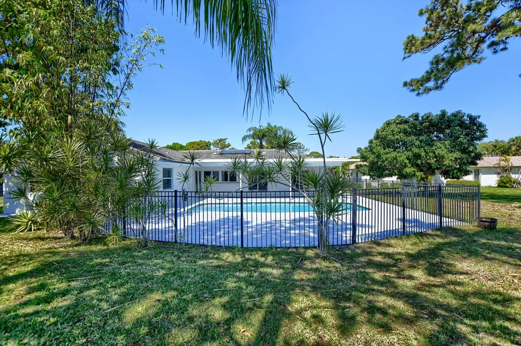 2334 Timbercreek Circle NW Boca Raton FL 33431
