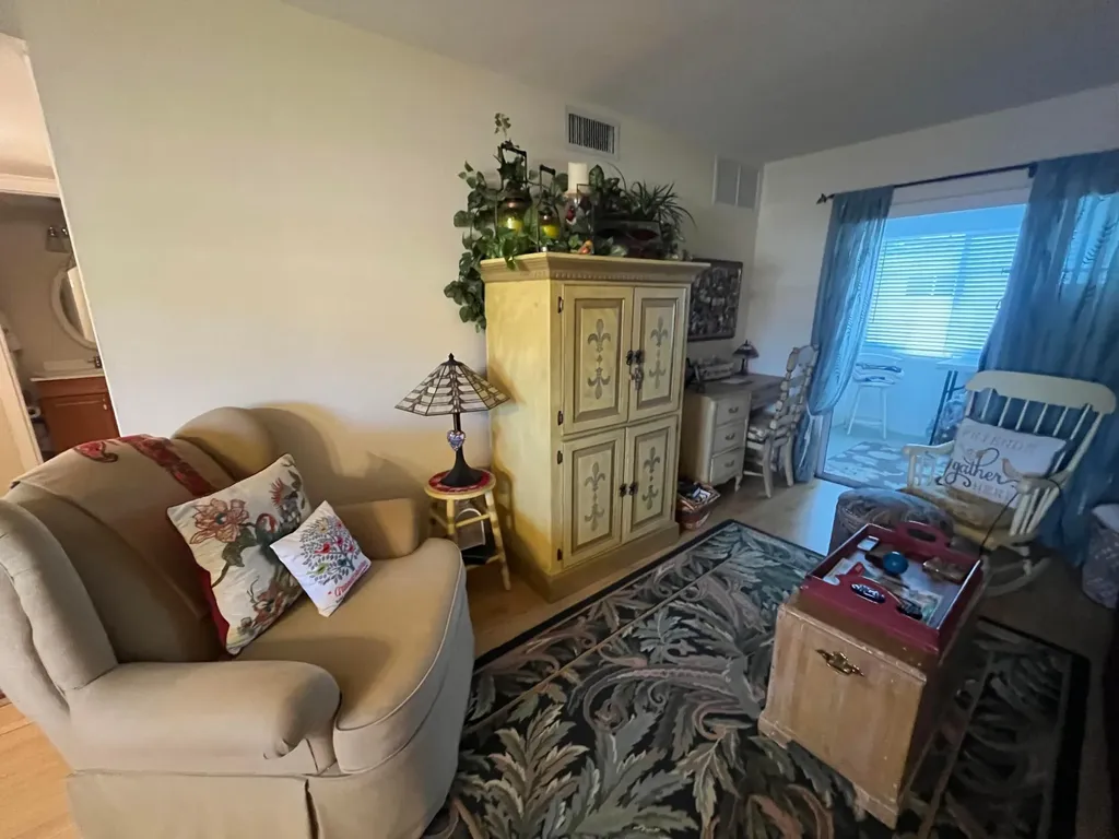 2191 NE 1st Court Boynton Beach FL 33435