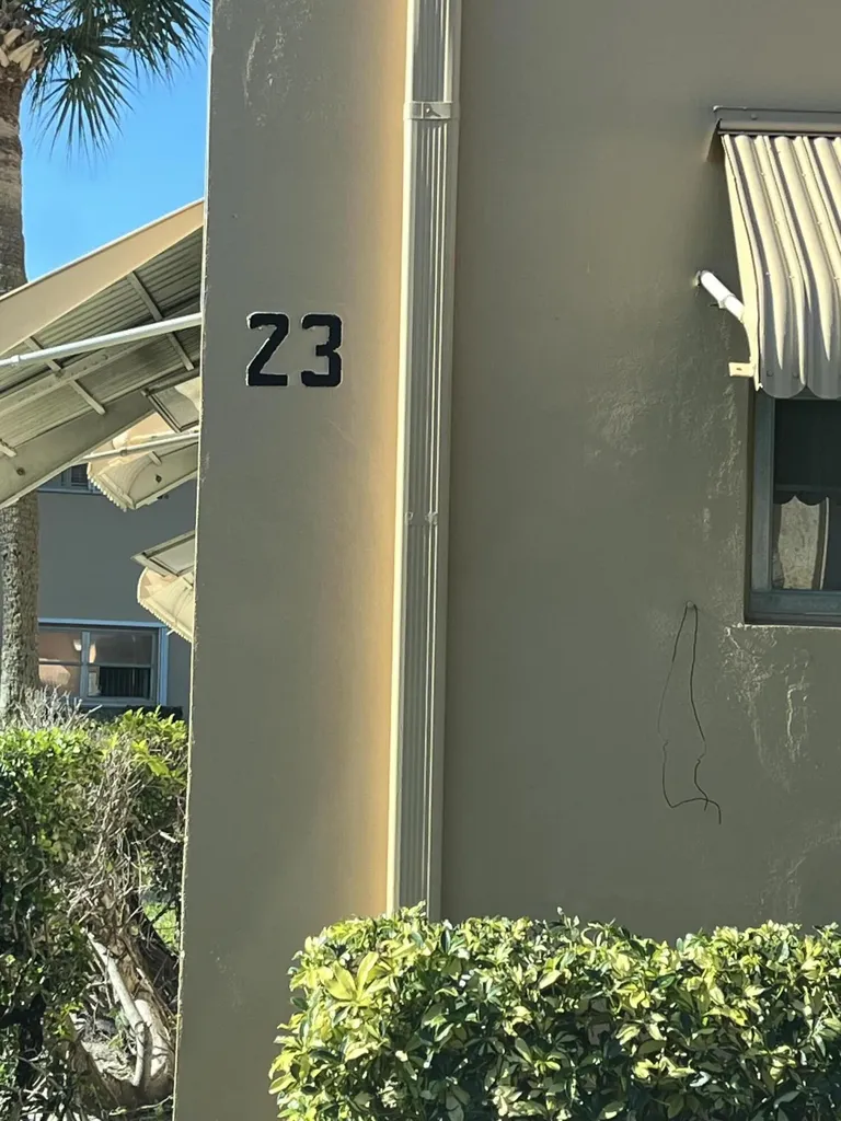 2191 NE 1st Court Boynton Beach FL 33435