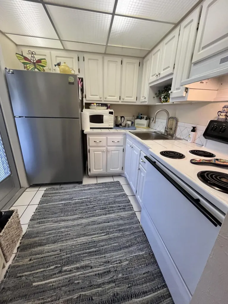 2191 NE 1st Court Boynton Beach FL 33435