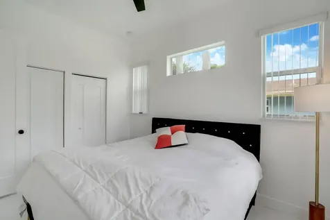 2962 NW 10th Court Fort Lauderdale FL 33311