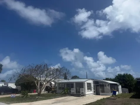 8479 SE Eagle Avenue Hobe Sound FL 33455