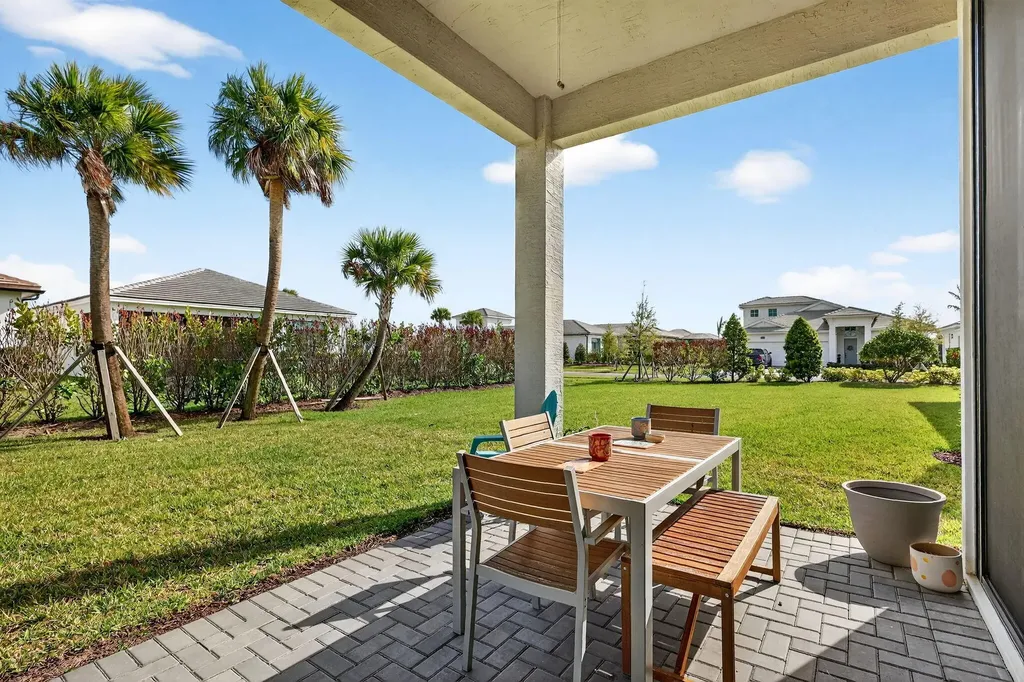 9043 SW Vetta Way Port St Lucie FL 34987