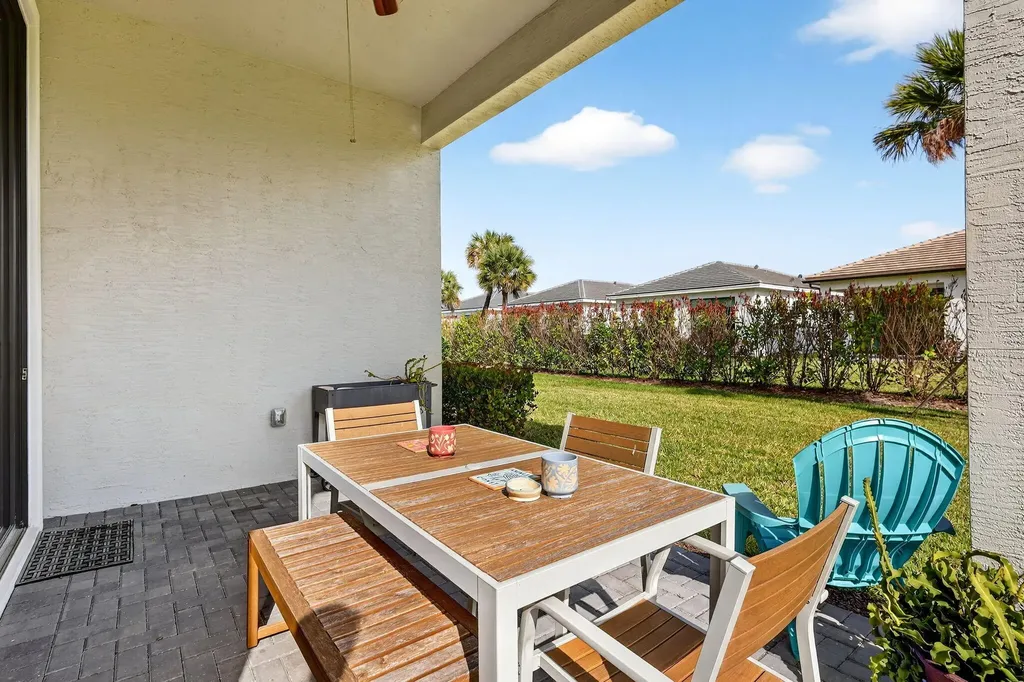 9043 SW Vetta Way Port St Lucie FL 34987