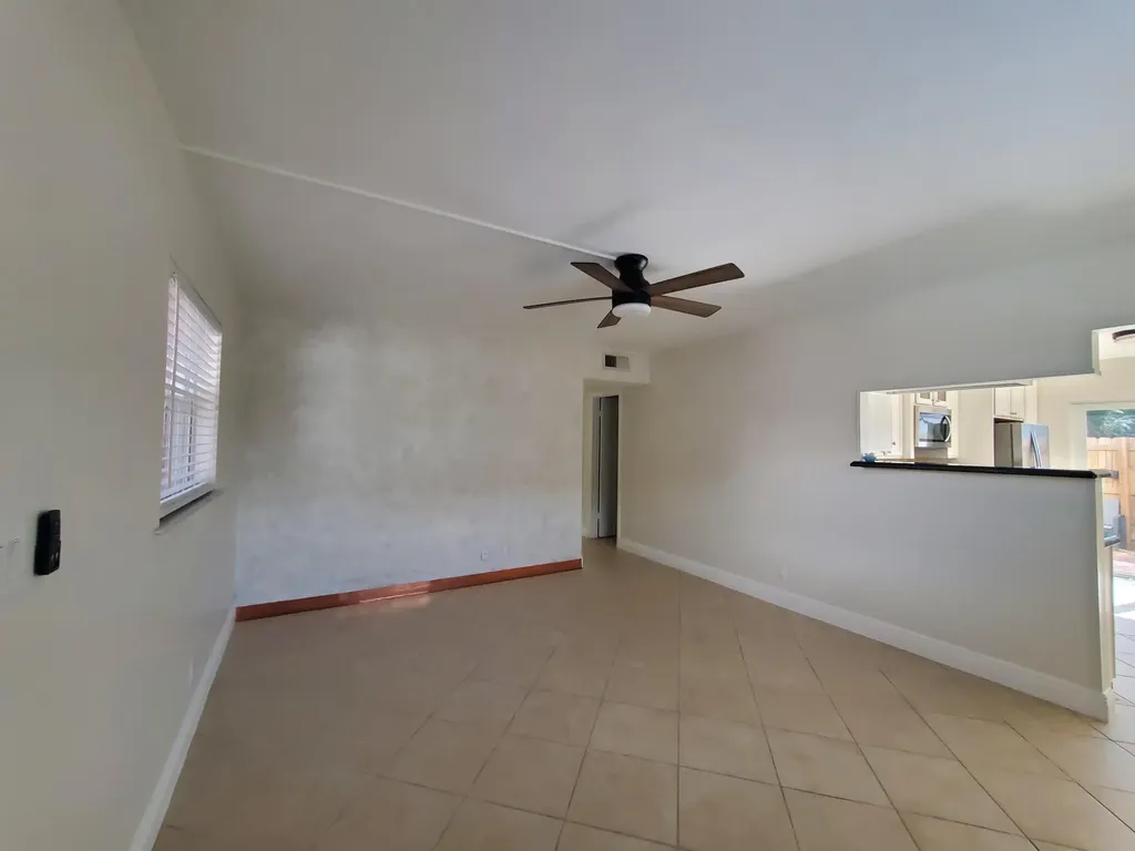 313 SW 1st Court SW Pompano Beach FL 33060