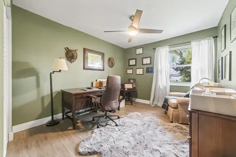 9651 SW 9th Court Pembroke Pines FL 33025
