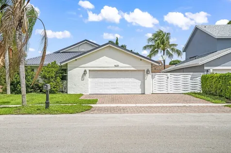 9651 SW 9th Court Pembroke Pines FL 33025