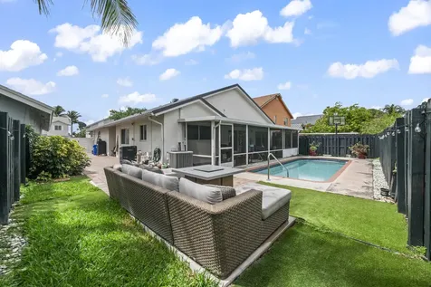 9651 SW 9th Court Pembroke Pines FL 33025