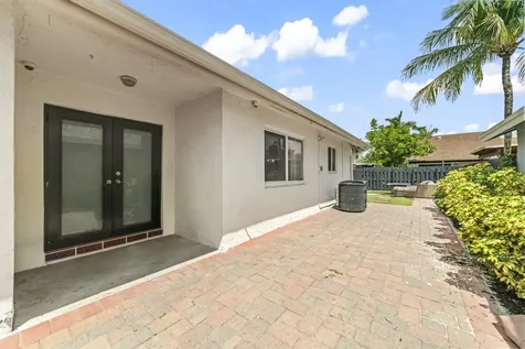 9651 SW 9th Court Pembroke Pines FL 33025