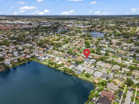 9651 SW 9th Court Pembroke Pines FL 33025