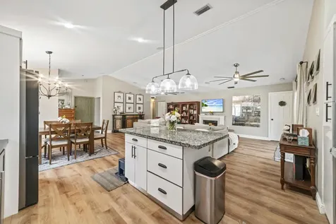 9651 SW 9th Court Pembroke Pines FL 33025