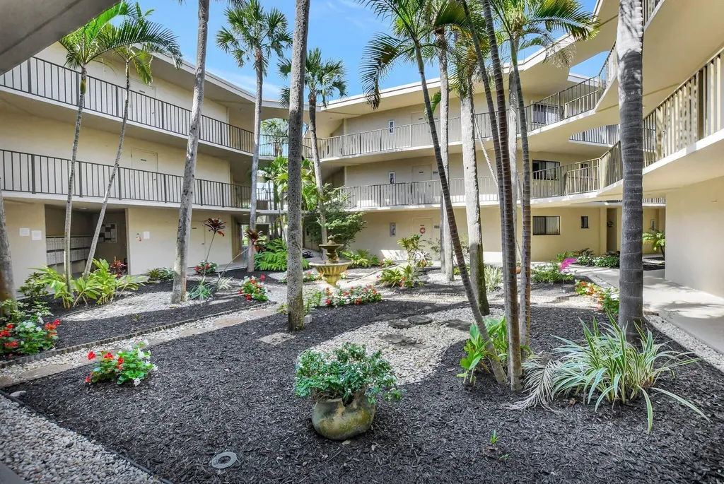 5340 Las Verdes Circle Delray Beach FL 33484