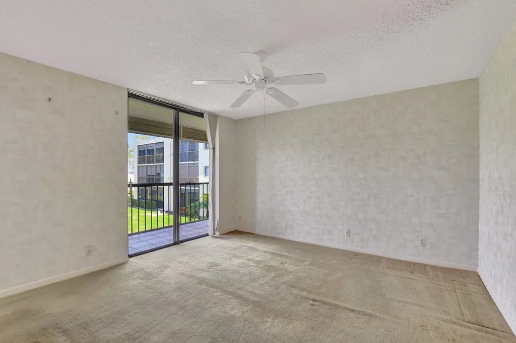 5340 Las Verdes Circle Delray Beach FL 33484