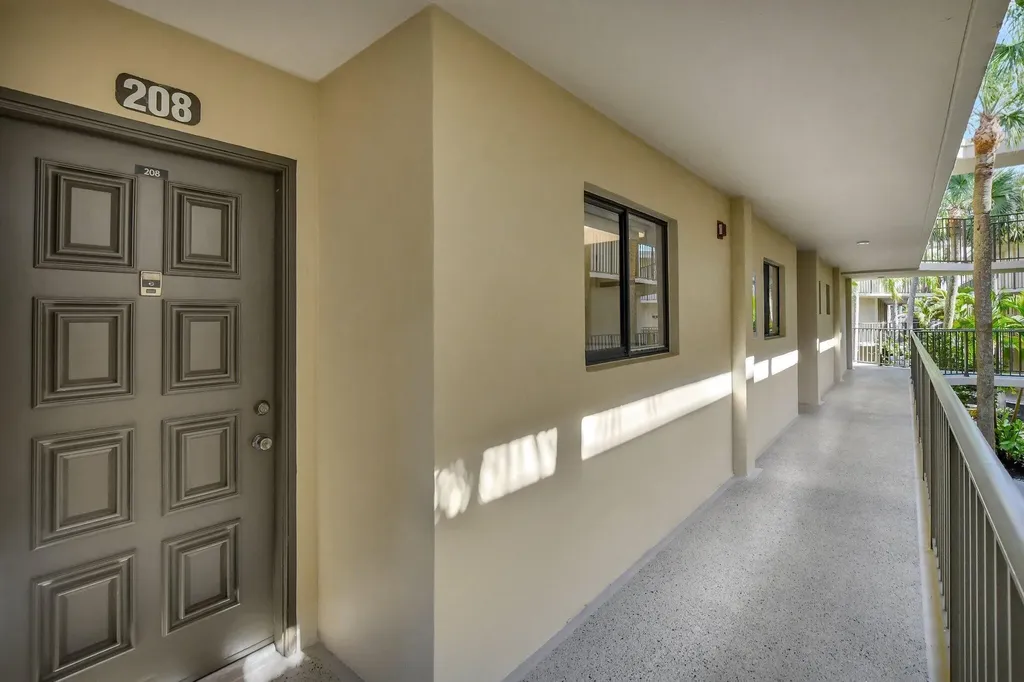 5340 Las Verdes Circle Delray Beach FL 33484