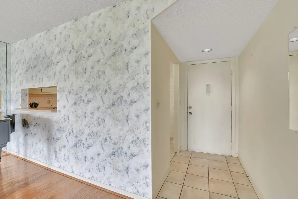 5340 Las Verdes Circle Delray Beach FL 33484