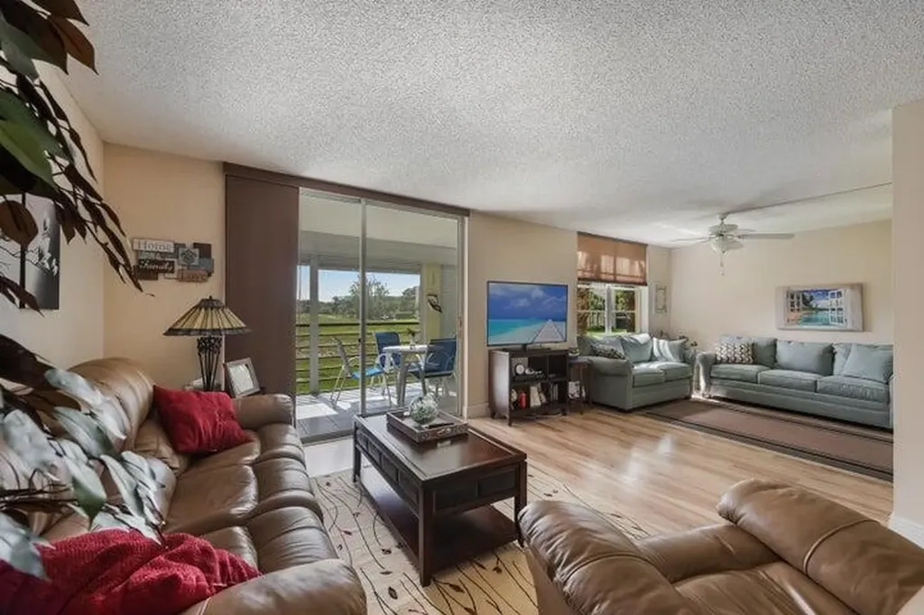 5340 NW 2nd Avenue NW Boca Raton FL 33487