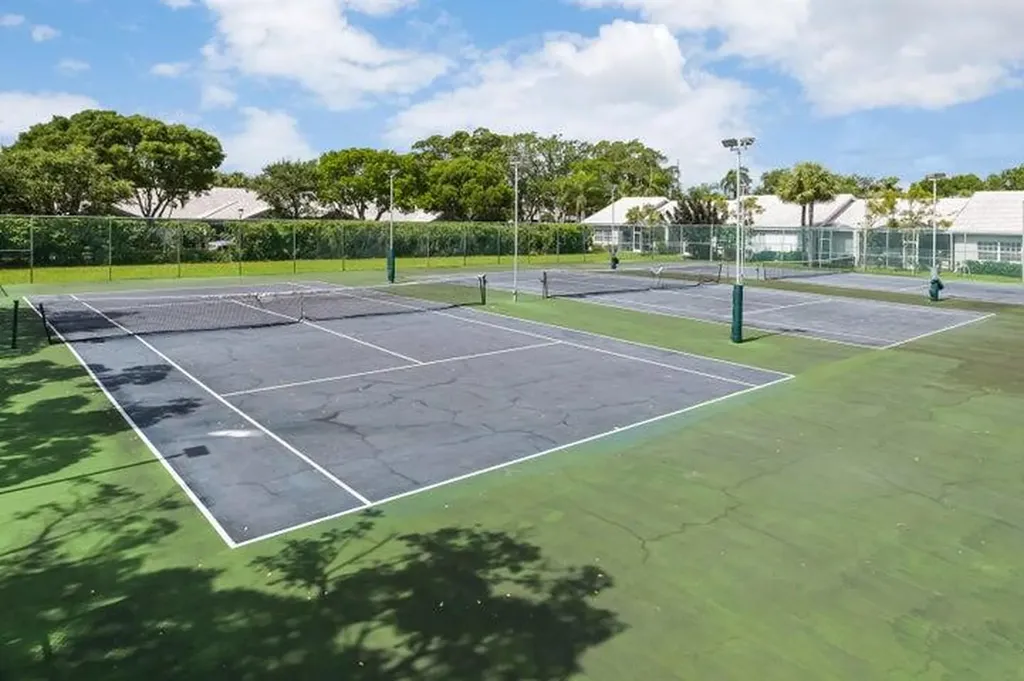 5340 NW 2nd Avenue NW Boca Raton FL 33487